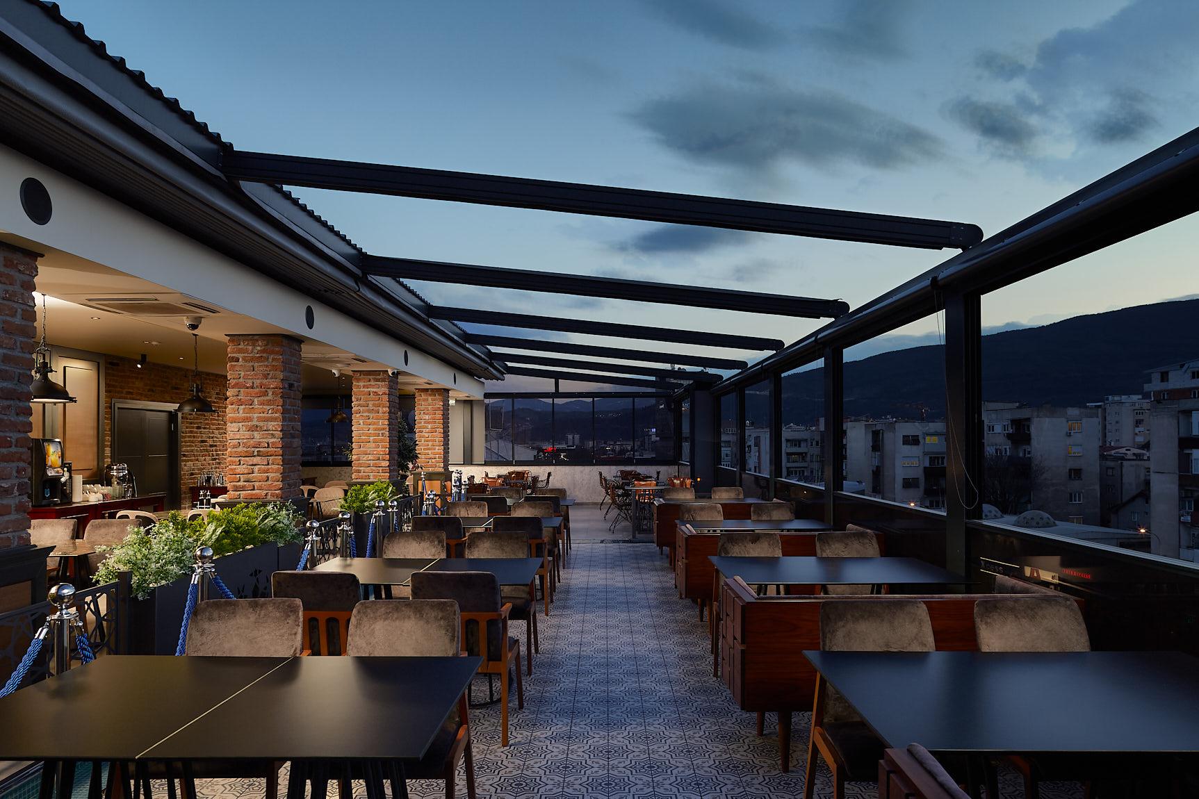 Hotel Gold Skopje Ngoại thất bức ảnh