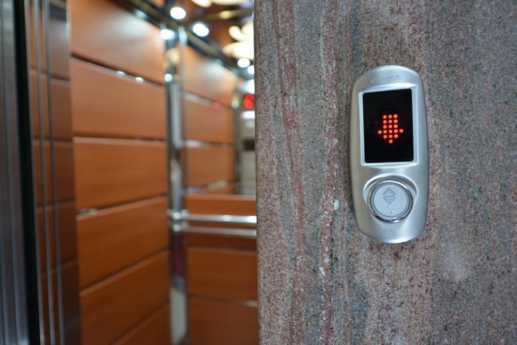 Hotel Gold Skopje Ngoại thất bức ảnh