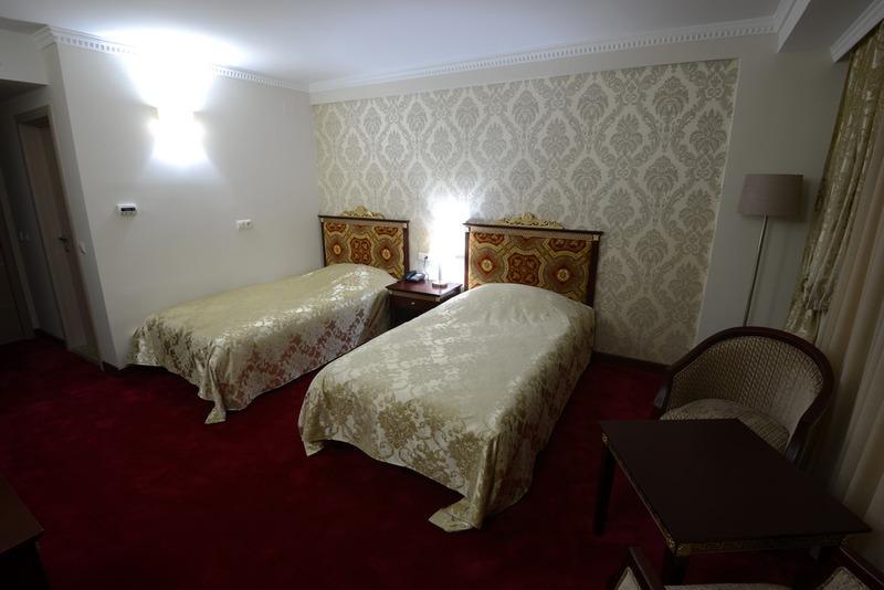 Hotel Gold Skopje Ngoại thất bức ảnh
