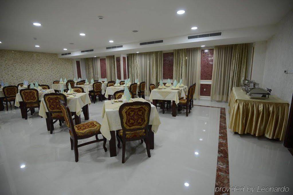 Hotel Gold Skopje Ngoại thất bức ảnh