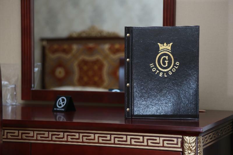 Hotel Gold Skopje Ngoại thất bức ảnh